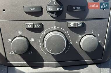 Мінівен Opel Zafira 2006 в 