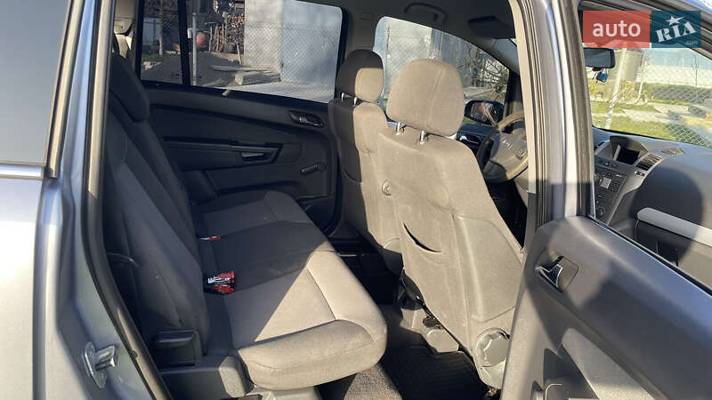 Мінівен Opel Zafira 2007 в Самборі