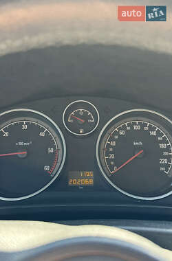 Мінівен Opel Zafira 2010 в 
