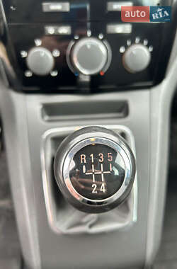 Минивэн Opel Zafira 2010 в 