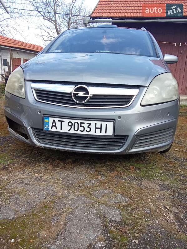 Мінівен Opel Zafira 2005 в 