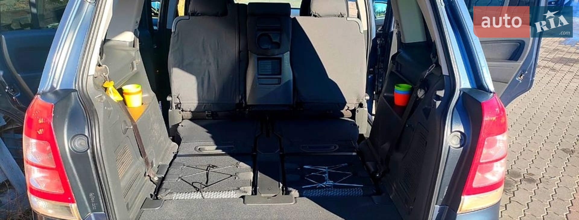 2010 Opel Zafira - мініатюра 9
