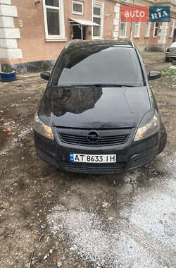 Минивэн Opel Zafira 2006 в Ивано-Франковске