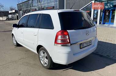 Минивэн Opel Zafira 2013 в 