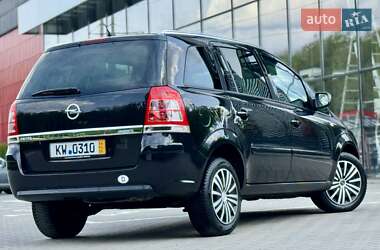 Мінівен Opel Zafira 2013 в 