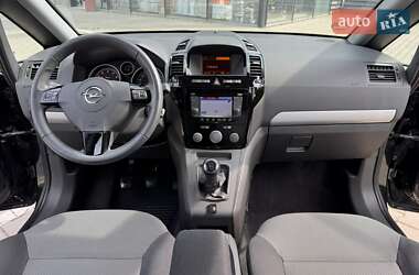 Мінівен Opel Zafira 2013 в 