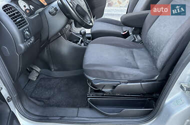 Минивэн Opel Zafira 2003 в 