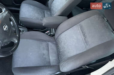 Минивэн Opel Zafira 2003 в 