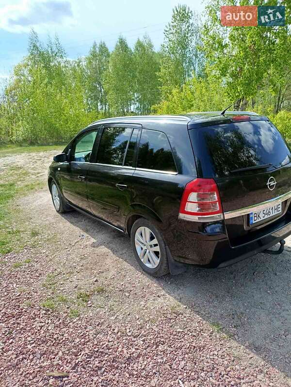 Мінівен Opel Zafira 2009 в Овручі