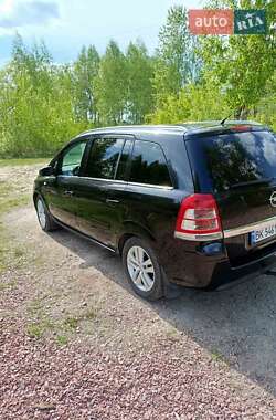 Минивэн Opel Zafira 2009 в 