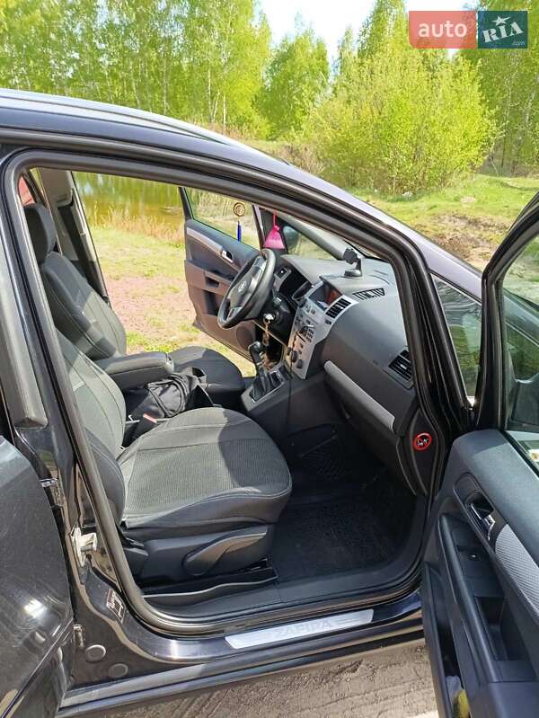 Мінівен Opel Zafira 2009 в Овручі