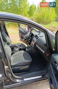Минивэн Opel Zafira 2009 в 