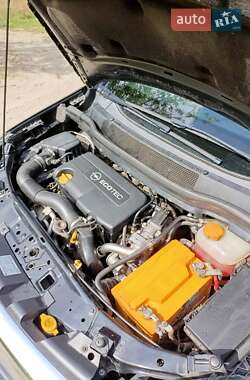 Минивэн Opel Zafira 2009 в 