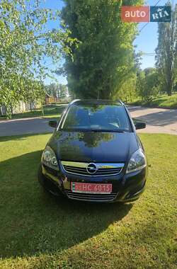 Минивэн Opel Zafira 2012 в Харькове