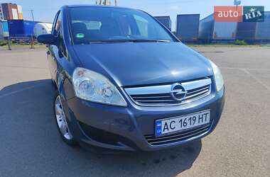 Минивэн Opel Zafira 2008 в 