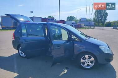 Минивэн Opel Zafira 2008 в 