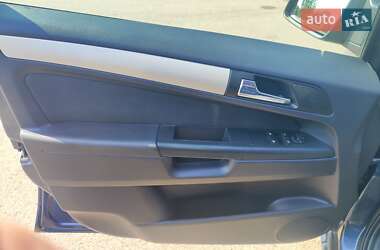 Минивэн Opel Zafira 2008 в 