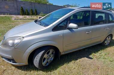 Минивэн Opel Zafira 2007 в 