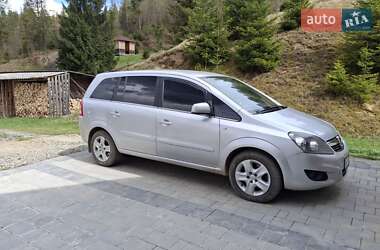 Минивэн Opel Zafira 2011 в 