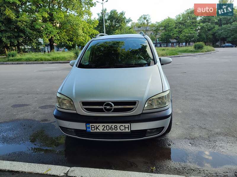 Мінівен Opel Zafira 2003 в Рівному