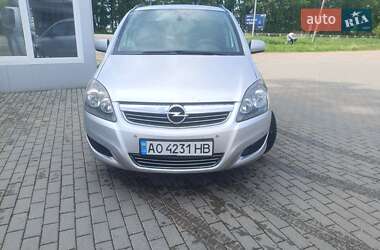 Минивэн Opel Zafira 2010 в 