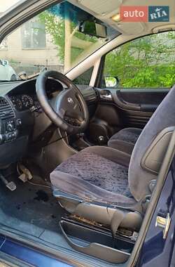 Мінівен Opel Zafira 2001 в 