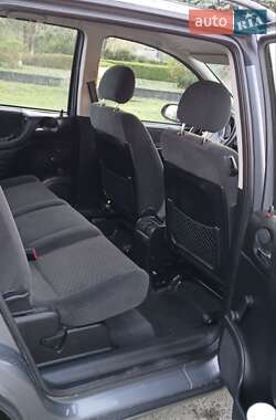 Минивэн Opel Zafira 2005 в 