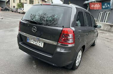 Минивэн Opel Zafira 2009 в 