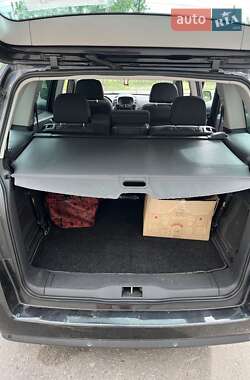 Мінівен Opel Zafira 2012 в 