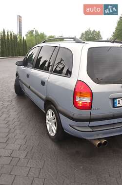 Мінівен Opel Zafira 2002 в 