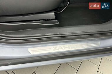 Мінівен Opel Zafira 2006 в 