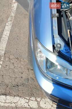Мінівен Opel Zafira 2004 в 
