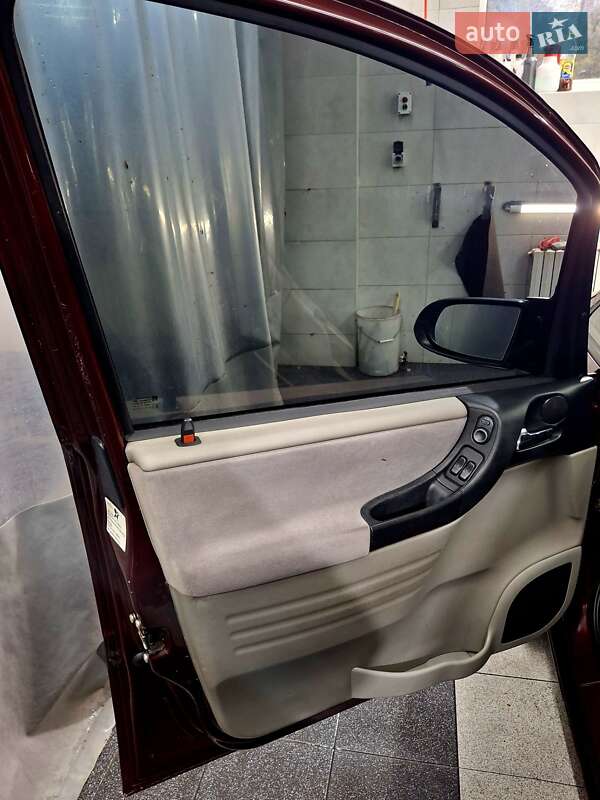 Мінівен Opel Zafira 2002 в Гайсину