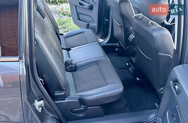 Минивэн Opel Zafira 2009 в 