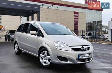 Opel Zafira 2010 Opel Zafira 2010