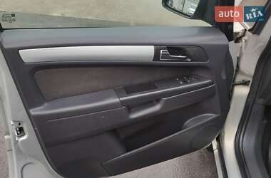 Минивэн Opel Zafira 2010 в 
