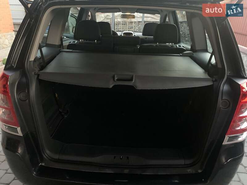 Минивэн Opel Zafira 2011 в Виннице