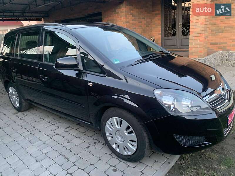 Минивэн Opel Zafira 2011 в Виннице