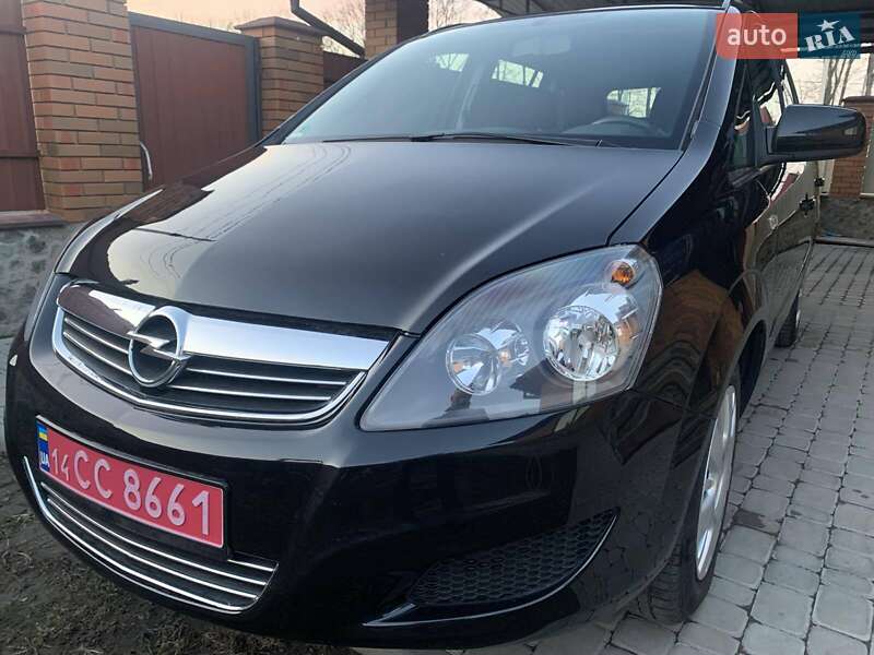 Минивэн Opel Zafira 2011 в Виннице