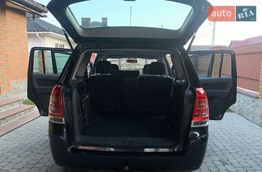 Мінівен Opel Zafira 2011 в 