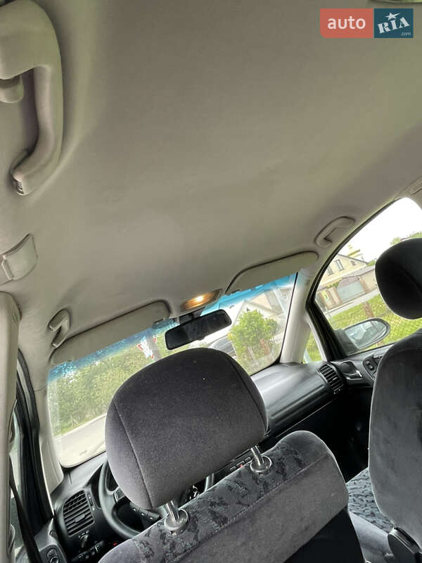 Минивэн Opel Zafira 2003 в Самборе
