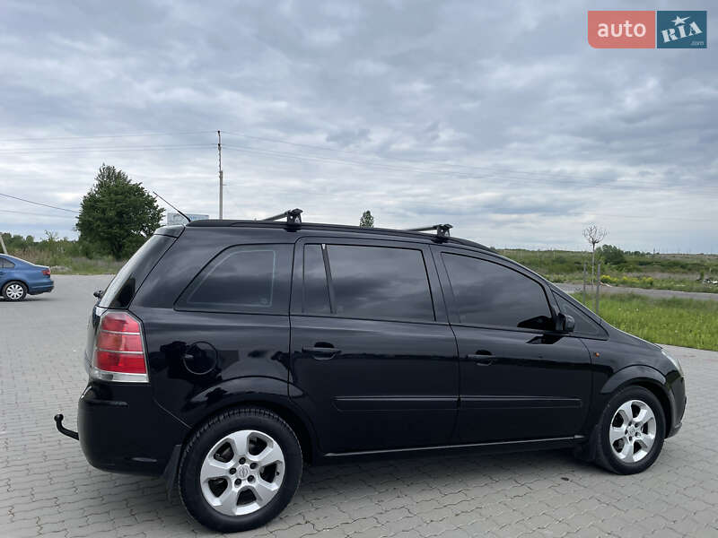 Мінівен Opel Zafira 2005 в Львові