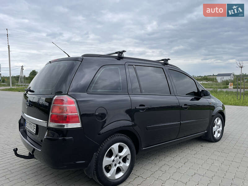 Мінівен Opel Zafira 2005 в Львові