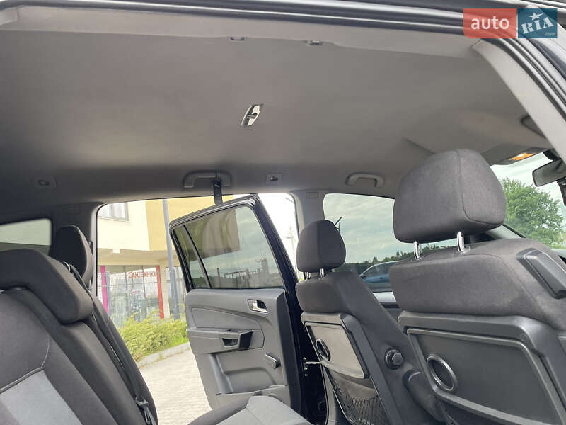 Мінівен Opel Zafira 2005 в Львові