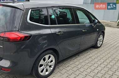 Мінівен Opel Zafira 2013 в 