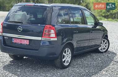 Минивэн Opel Zafira 2011 в 