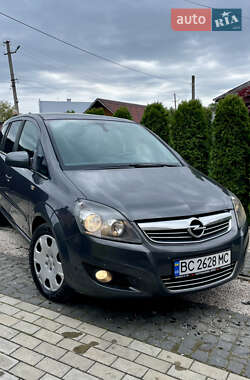 Opel Zafira 2011