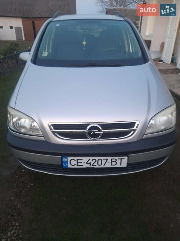 Минивэн Opel Zafira 2004 в 
