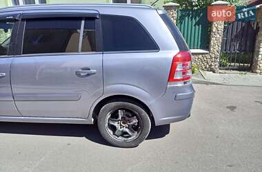 Минивэн Opel Zafira 2009 в 