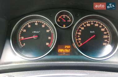 Минивэн Opel Zafira 2007 в 